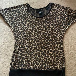 Women's size XL Rue 21 cheetah shirt